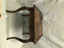 Henredon French Provincial Side Table With Drawer in Apron - $643.50