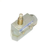 Honeywell Micro Switch BZE6-2RN2 Roller Limit Switch 10 Amp (No Rubber Boot) - $29.99