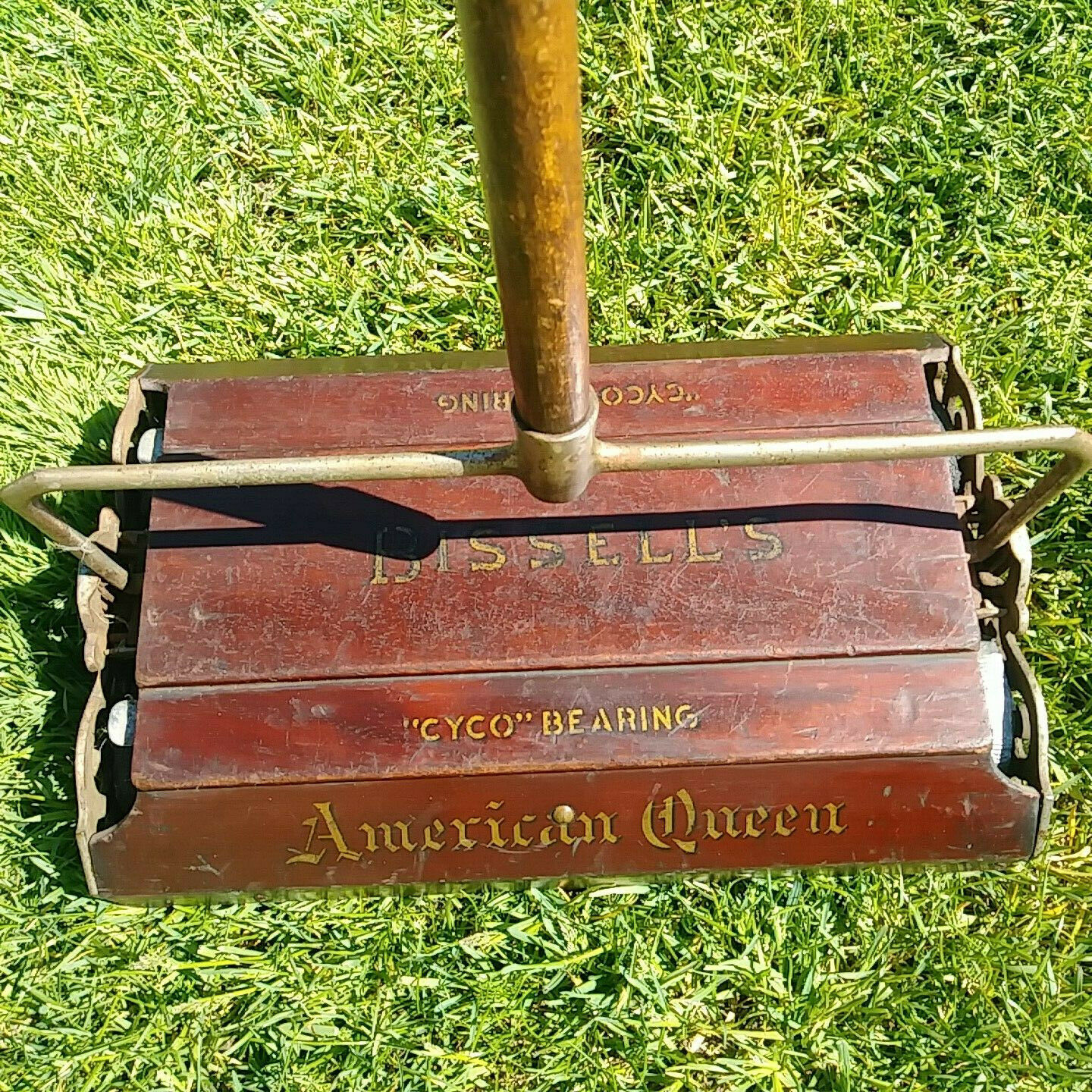 Antique Bissell's American Queen Sweeper Vacuum Rare Wooden Carpet