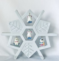 Avon A Wee Winter Friends Snowflake Display Stand with 4 Hanging Ornaments - $9.99