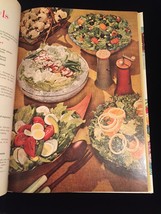 Vintage 1967 Better Homes and Gardens Salad Book Cookbook- hardcover image 3