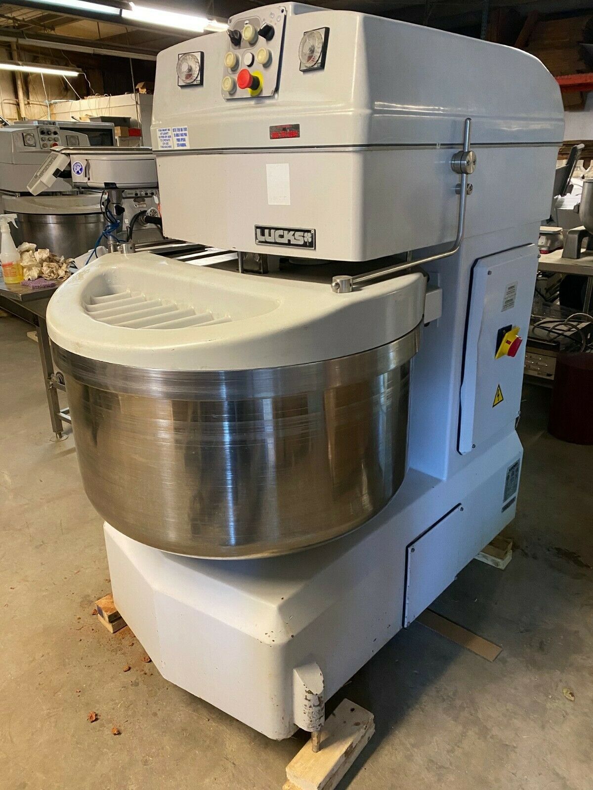 Lucks SM160 Commercial Large Volume Bakery Spiral Dough Mixer 352 Lbs ...