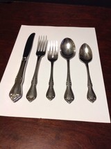Oneida S.S.S. Celebrity Stainless Steel 5 Piece Place Setting - $17.99