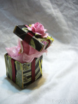 Vintage Inspired Spun Cotton Ornament Surpirse Gift Box no. CH12P image 2