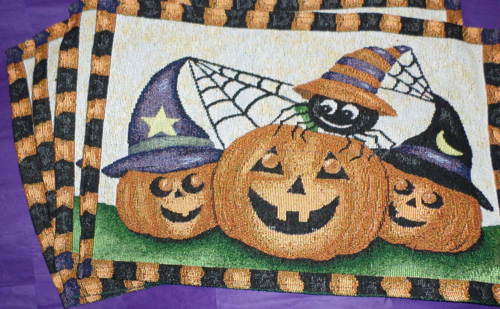 Halloween Tapestry Placemat set 4 Smiling Pumpkins 13x19 home decor