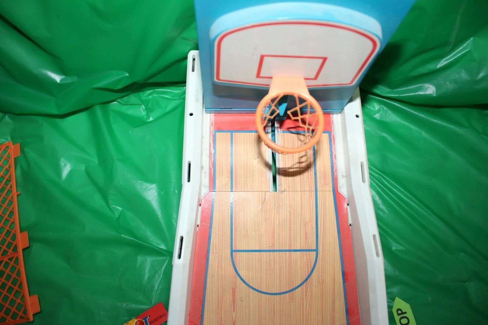 Milton Bradley Electronic Hot Shot Basketball Table Top Game 1990 Other