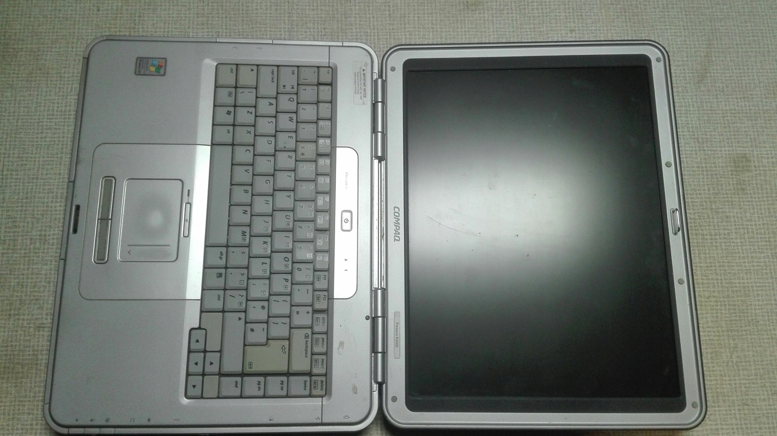 HP / Compaq Presario R3000 / MX 4394 PC Laptops & Netbooks