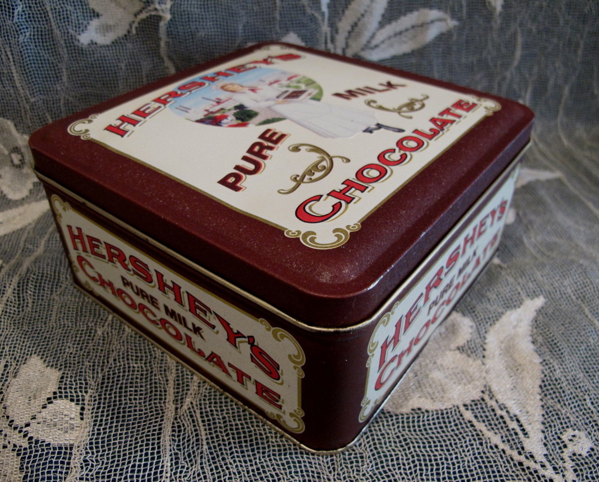 HERSHEYS Pure Milk Chocolate Tin Vintage Souvenir Collector Hershey