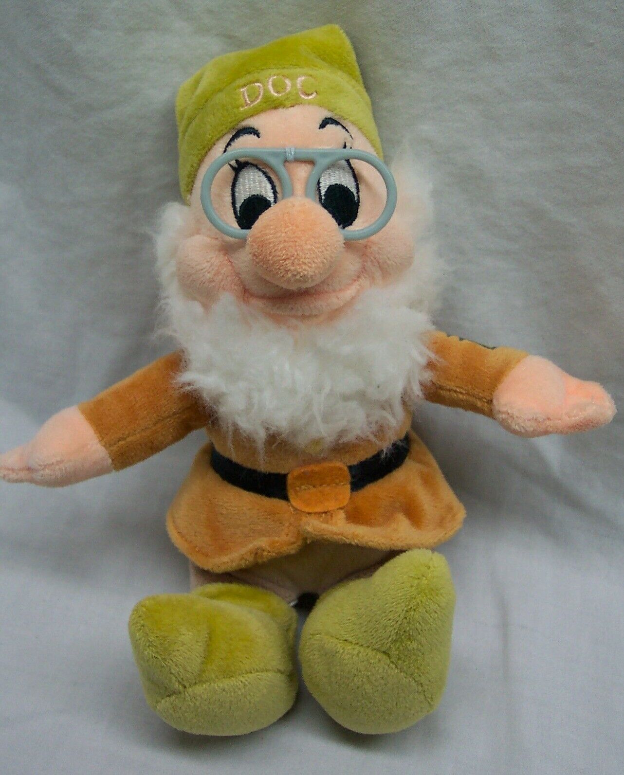 snow white and the seven dwarfs plush