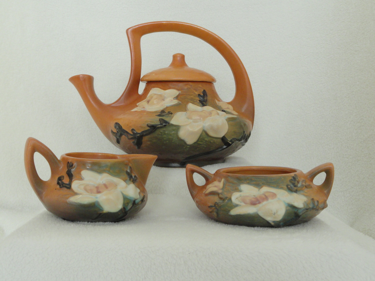 Roseville USA Brown Magnolia Tea Set With Lidded Teapot Creamer & Sugar