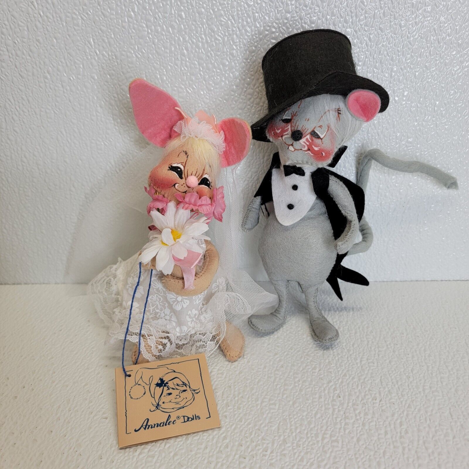 Vintage AnnaLee Mobilitee Doll Bride and Groom Mice 1992 Wedding Bridal