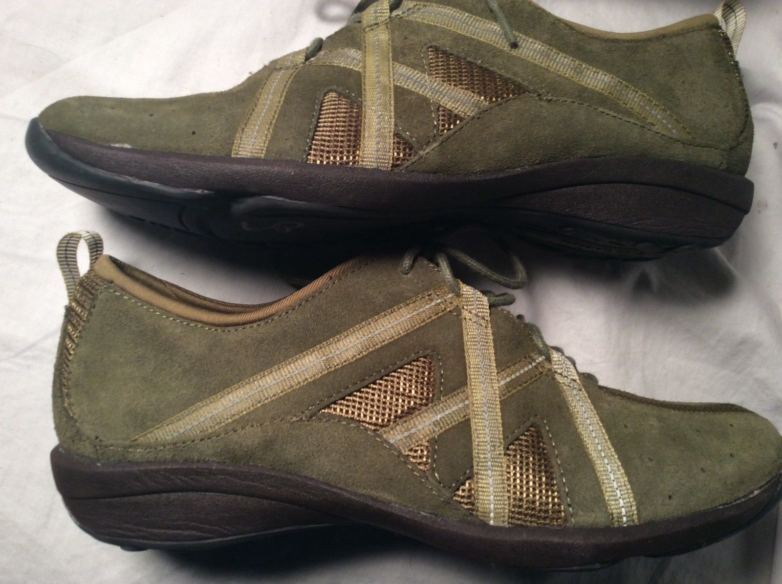 Liz Claiborne Sport Shoes Green Size 9 