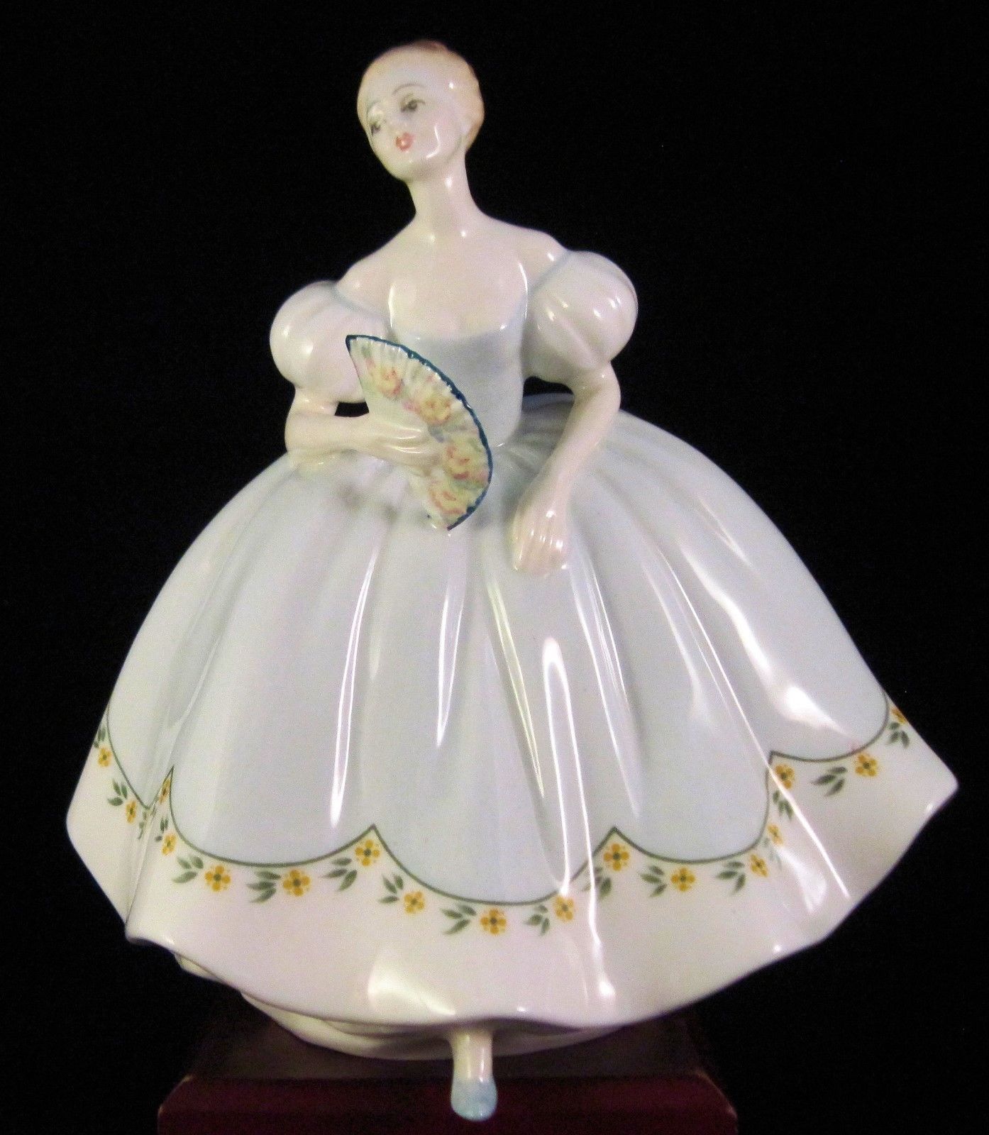 Royal Doulton Figurine 