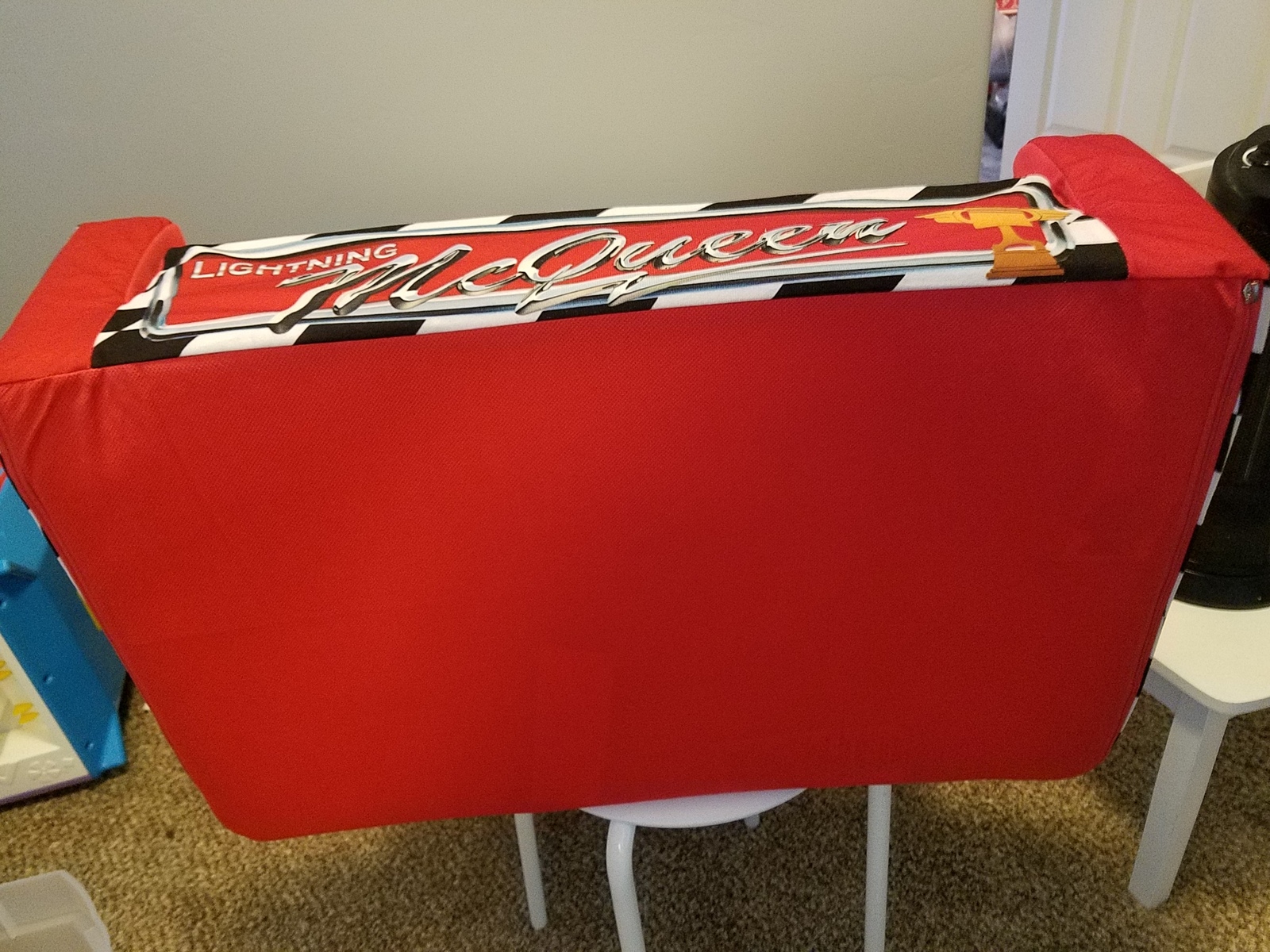 lightning mcqueen flip out sofa