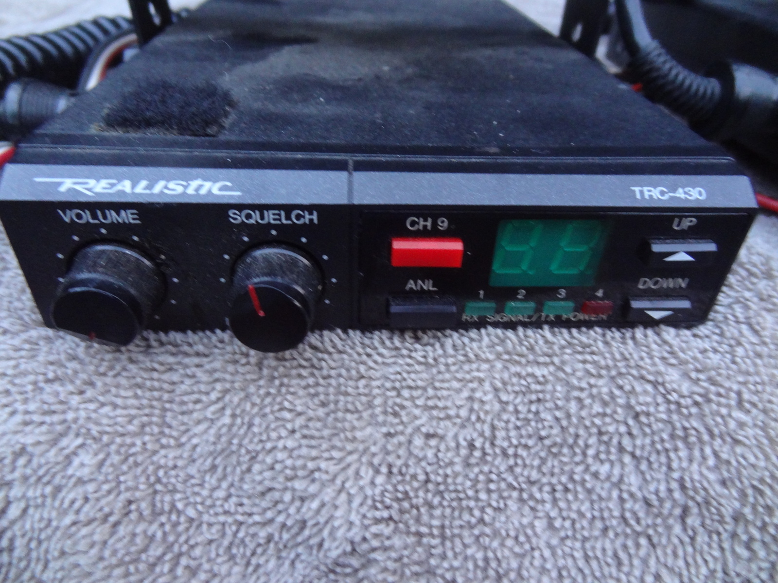 LOT OF 2 REALISTIC TRC430 CB RADIO USED WORK WELL W/ MICROPHONES NICE