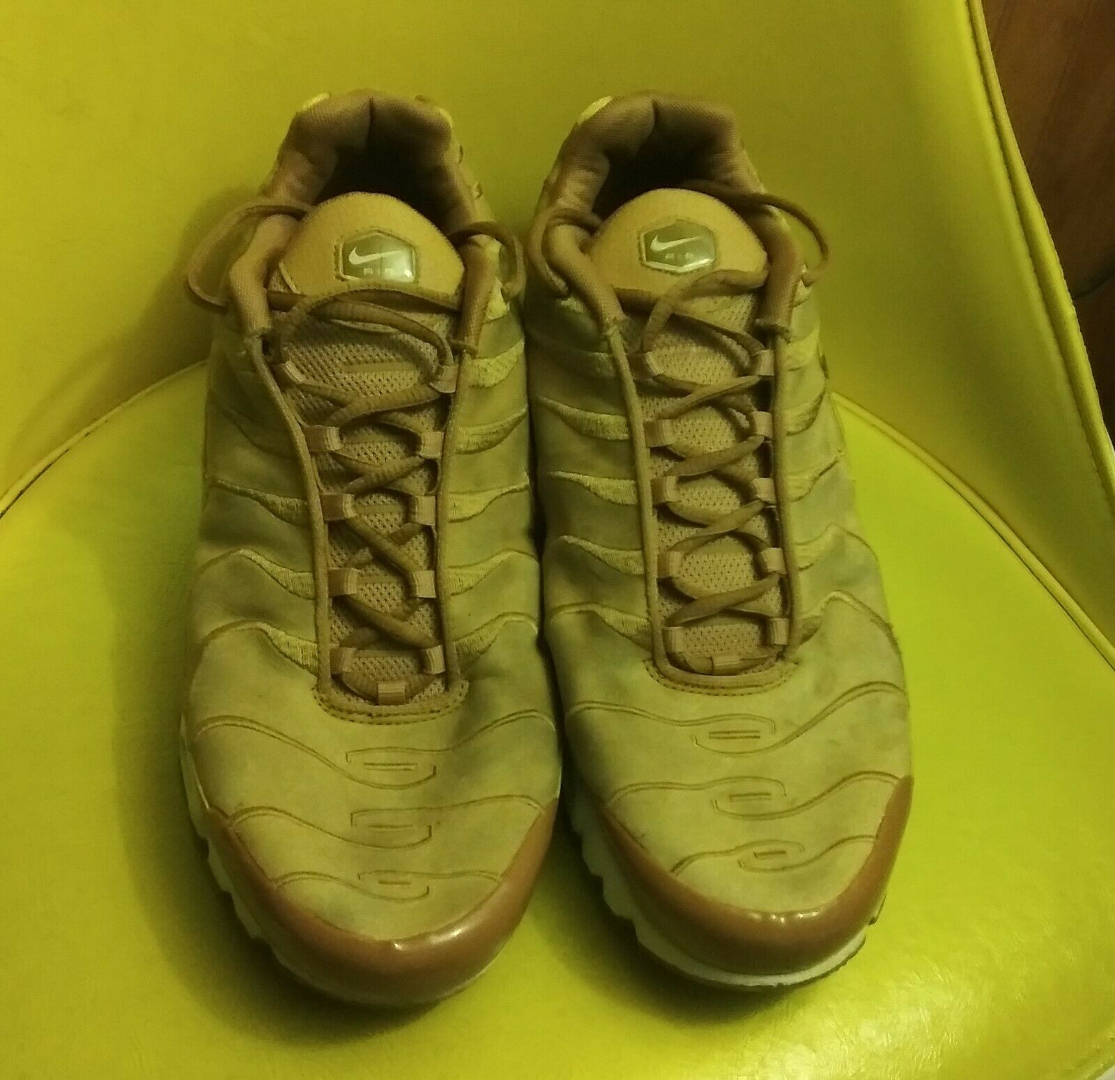 Men's Nike Air Max Plus TN Tuned 1 EF Wheat Flax Suede Sail Sz 13 (AH9697-201) - Athletic