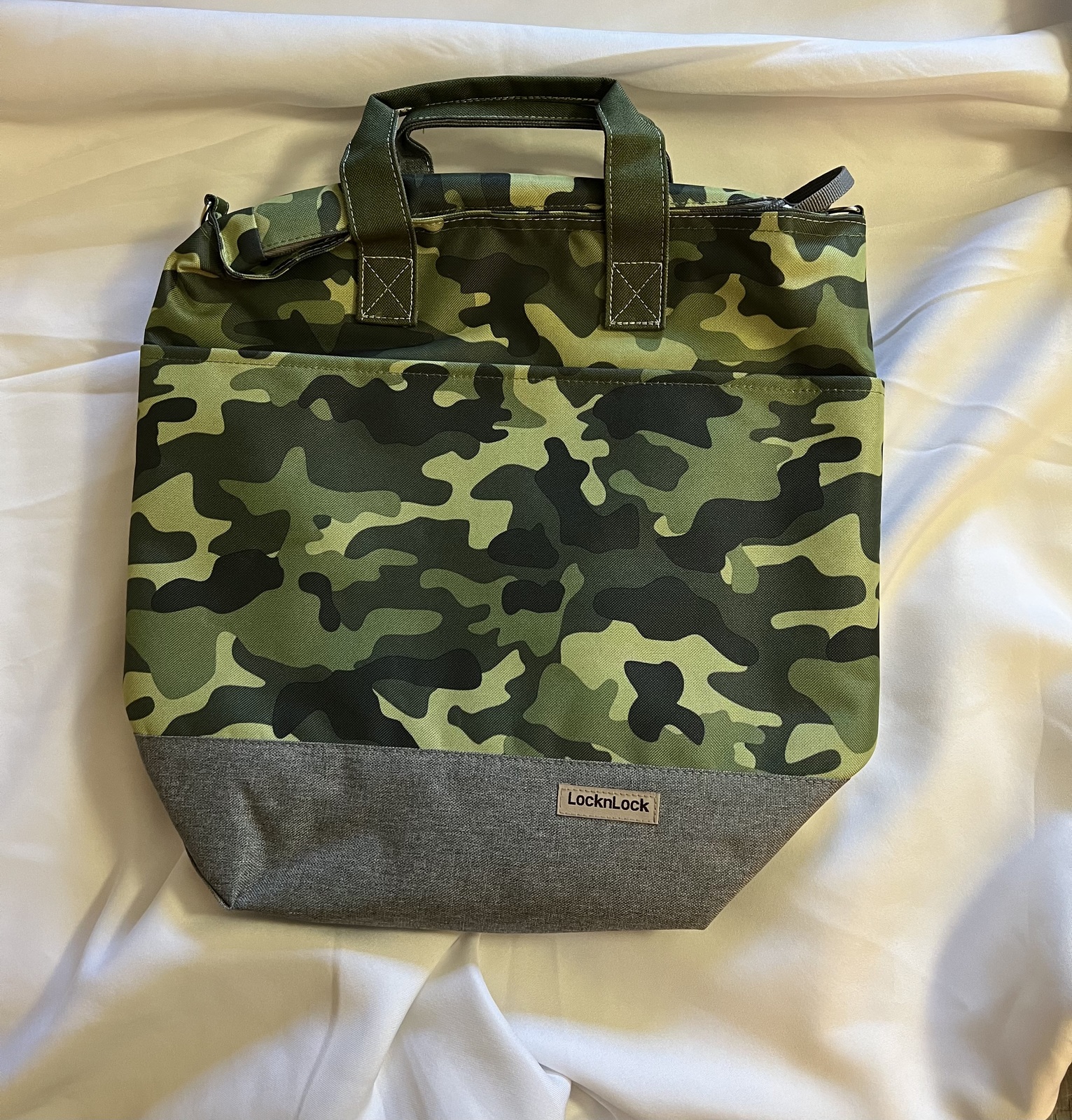 LocknLock Insulated Tote Bag Camo General Household Supplies