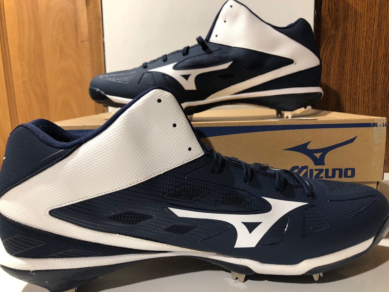 navy blue mizuno cleats