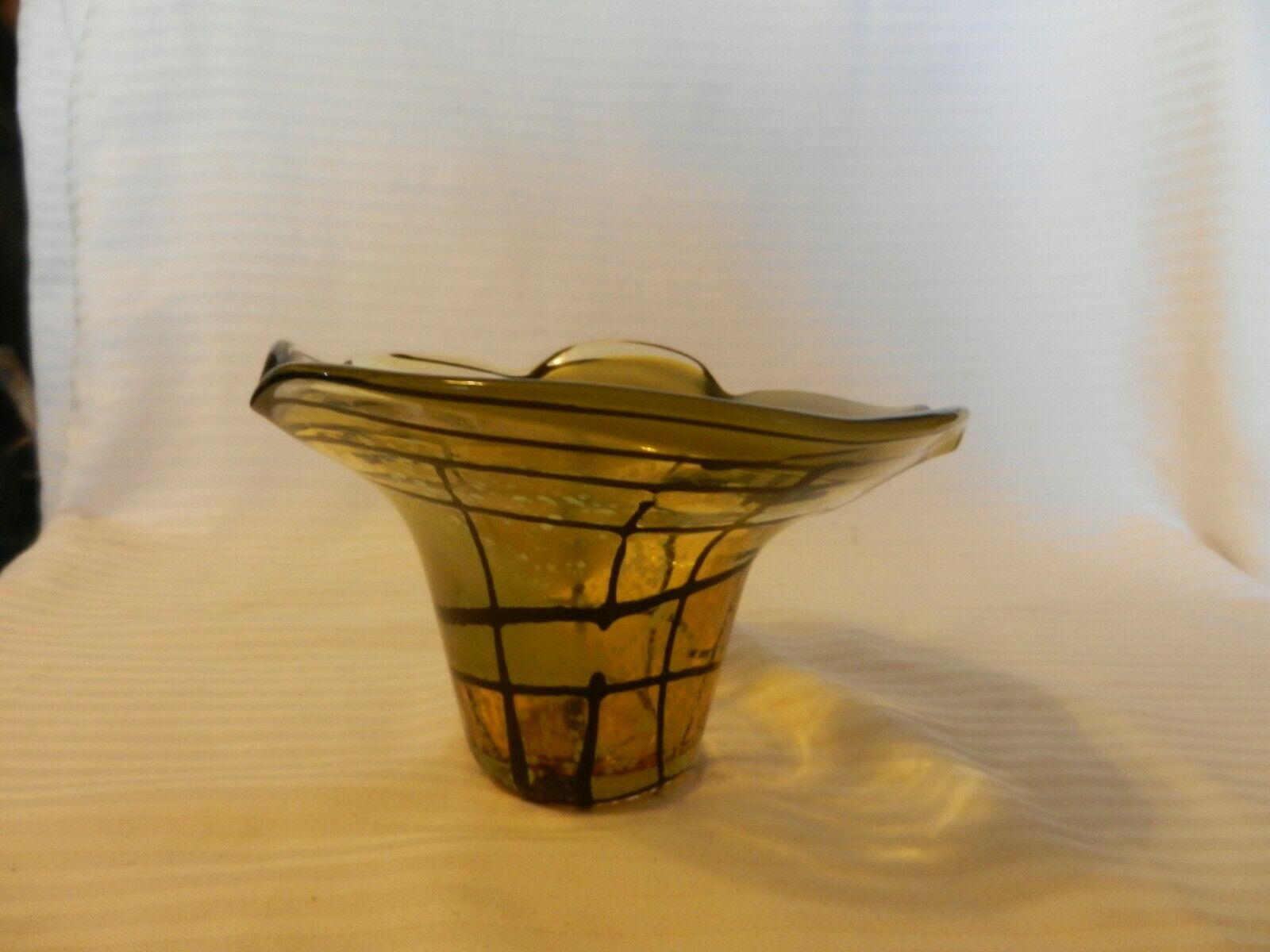 Vintage Green Glass Flower Shaped Votive Candle Holder, Or Candy Dish 3