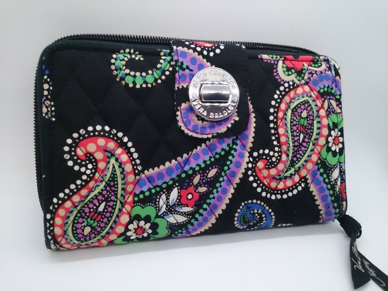 vera bradley zip around wallet
