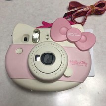 Sanrio Hello kitty Fujifilm Instax Mini 10 Instant Film Camera CHEKI Pink - $187.70