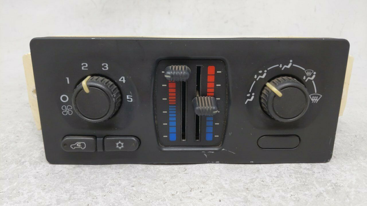 2003-2004 Chevrolet Silverado 2500 Ac Heater Climate Control 15107752