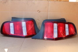2010-12 Ford Mustang Taillight Tail light Lamp Set L&R image 1