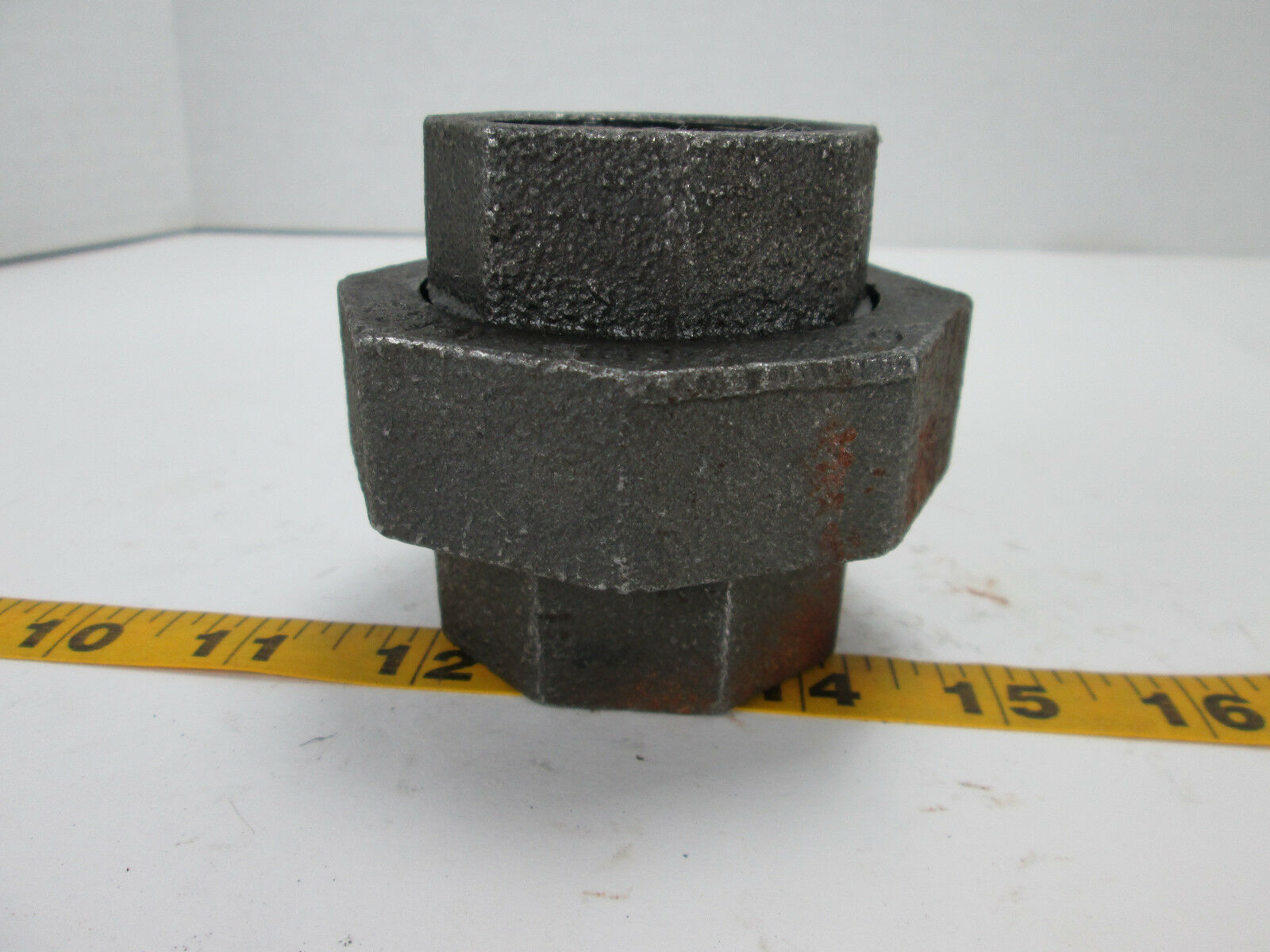 Ward Pipe Fitting Union 11/2" 150 Female Threaded Cast Iron 3 Piece CS