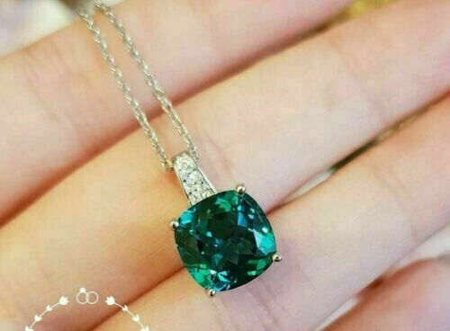 14k Weissgold Runde Grün Smaragd Weißer Saphir Anhänger