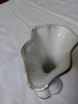 Vintage Bone China “Tenby”  Souvenir of Wales Vase Gold Trim Bud Vase   image 5
