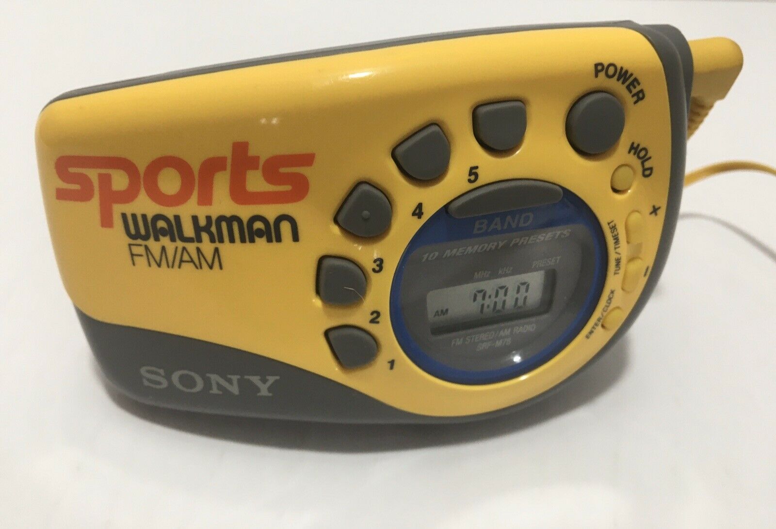 Sony Sports Walkman AM/ FM Radio, Model SRFM78 w/ Headphones & Armband
