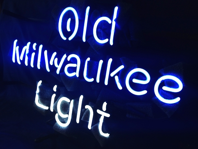 Old Milwaukee Light Beer Bar Neon Light Sign 18" x 14" Other
