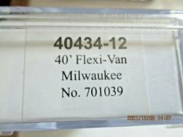 Trainworx Stock # 40434-10 to -12 Milwaukee 40' Flexi-Van Trailer N-Scale image 7