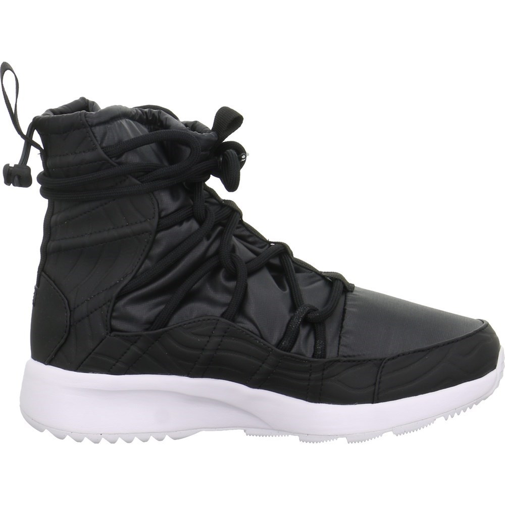 nike tanjun high rise sneaker boot