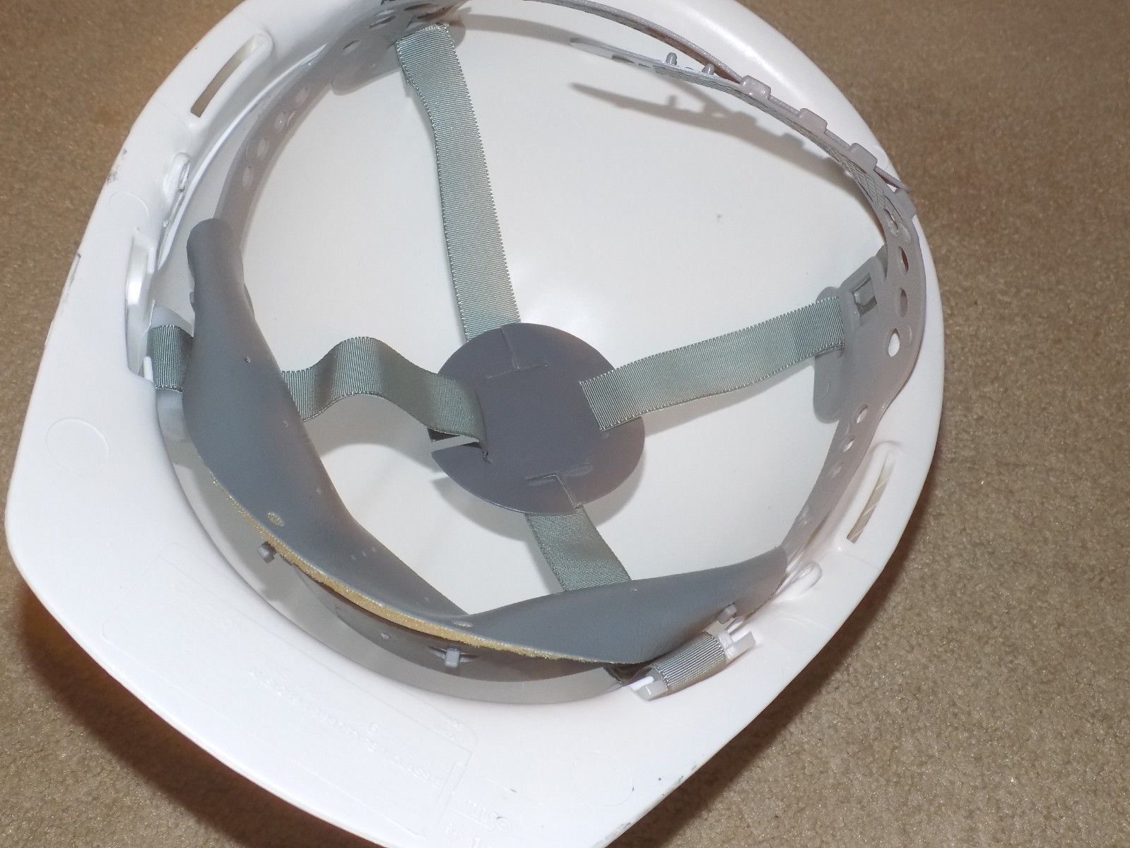 O & G Wilson Hard Hat ANSI Z89.1 1986 Class A,B Hard Hats & Bump Caps