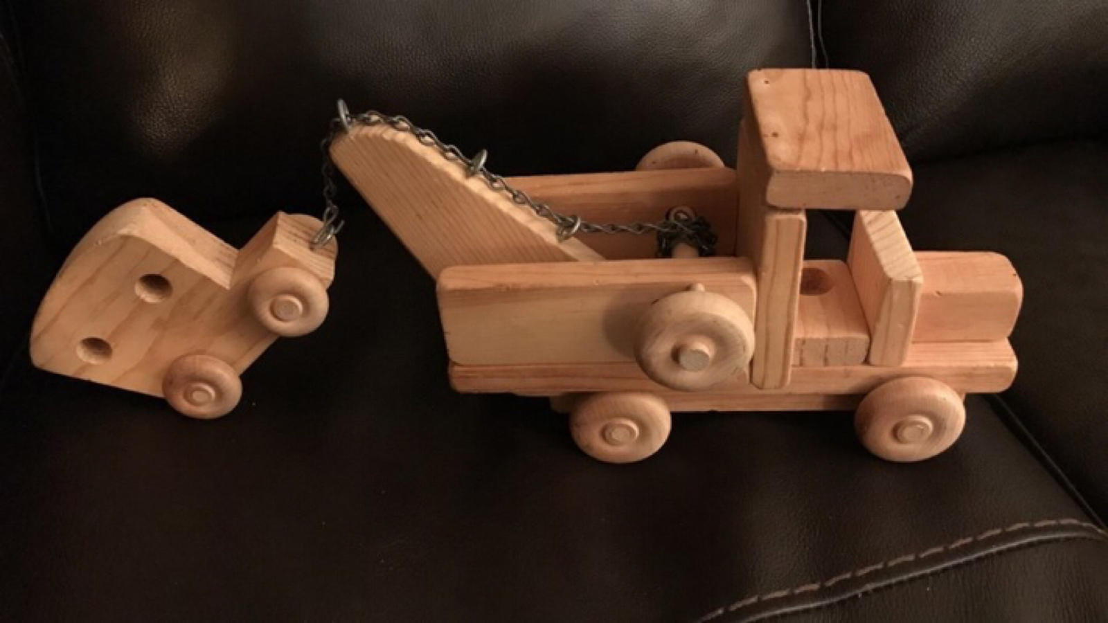 toy tow truck with working winch