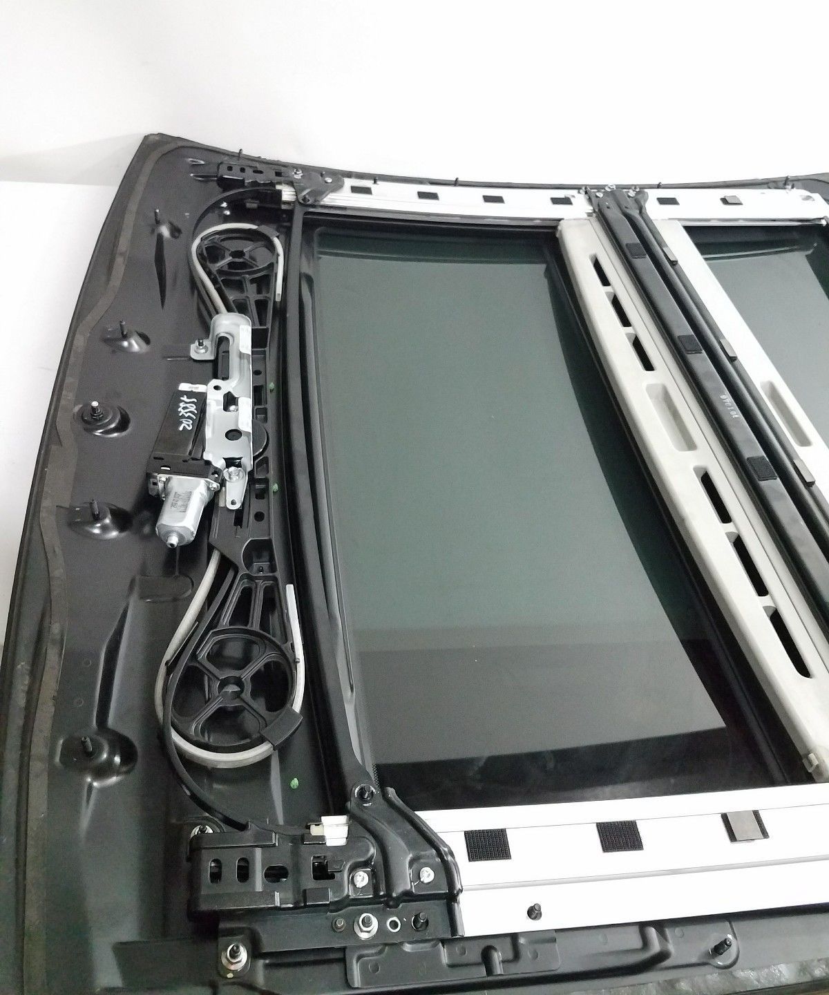 06 10 SCION TC OEM COMPLETE PANORAMIC DOUBLE SUNROOF GLASS OEM