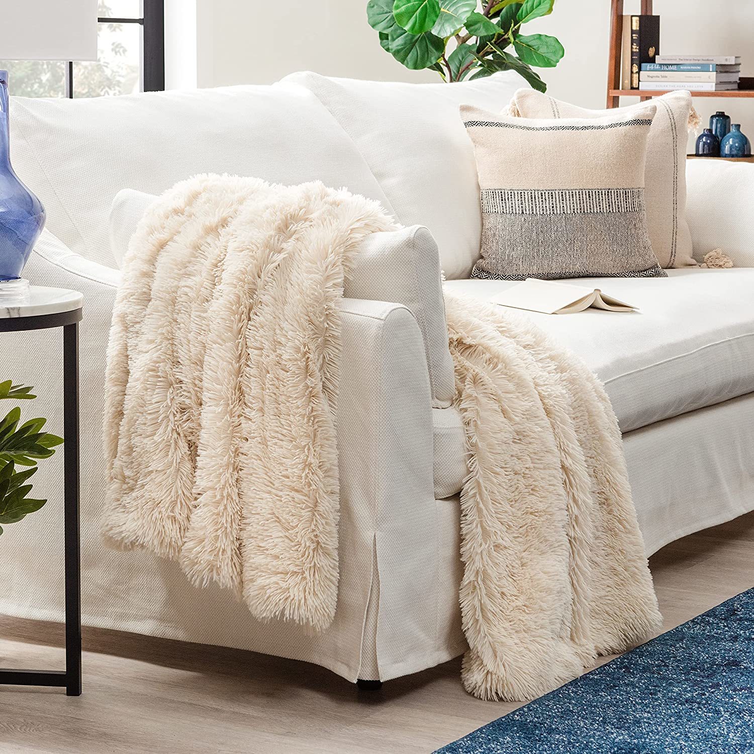 Primary image for Chanasya Super Soft Fuzzy Shaggy Faux Fur Throw Blanket - Chic Design Snuggly