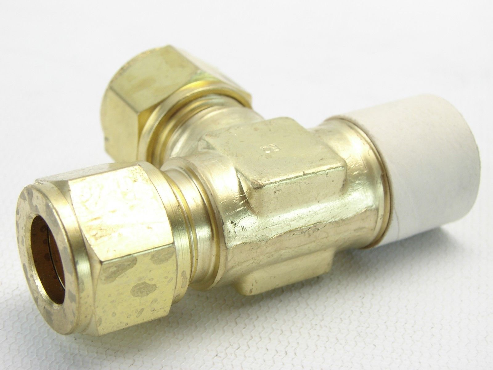 Hoke Gyrolok 8TMT8 Brass Flareless Tube Fitting 1/2" NPT x 1/2" Comp x