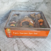 Fall Fairy Garden Set, Sunflower Fairy House, Tiny Gnome Hut, Autumn Fairy Decor image 3