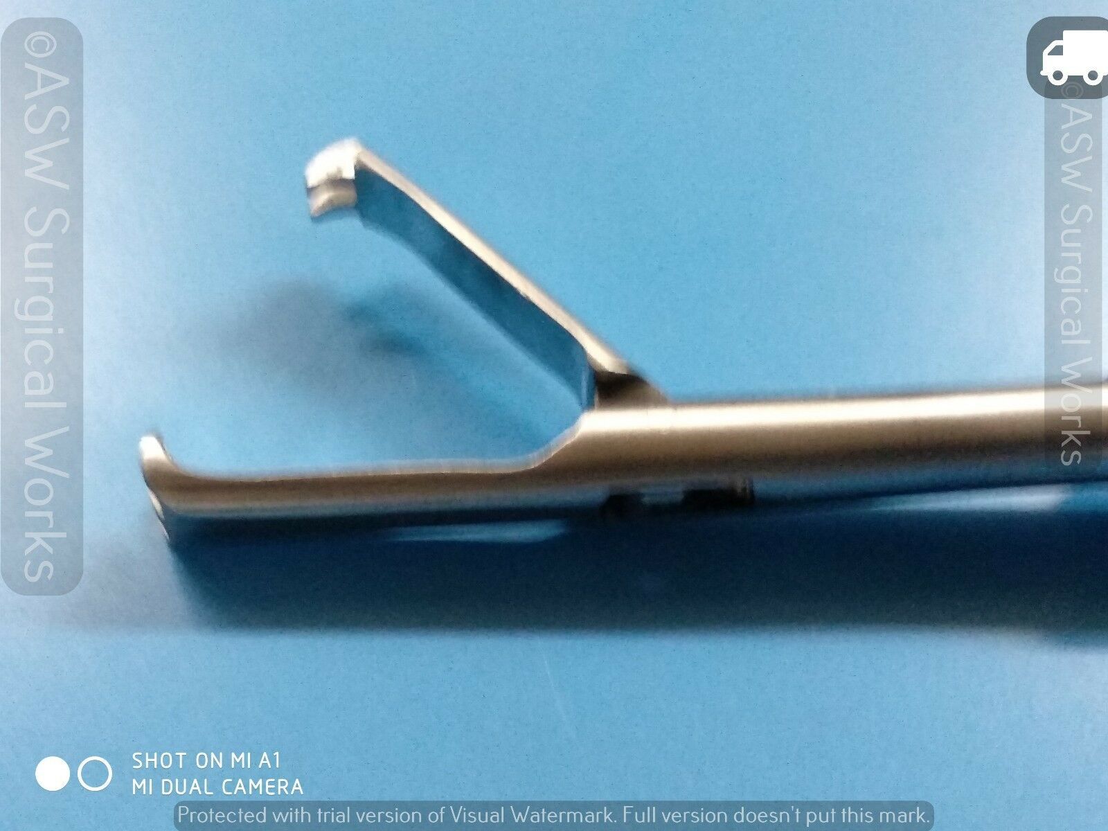 10x330mm Laparoscopy Endoscopy Claw Grasping Forceps Spoon Forceps/Stone Holding Forceps