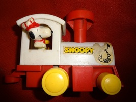 vintage Snoopy cookie cutters+TROPHY+Hallmark Christmas Ornament+cake to... - $14.00