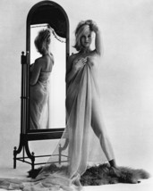 Carol Lynley secy topless pose standing in front of mirror see thru 16x20 Canvas - $69.99