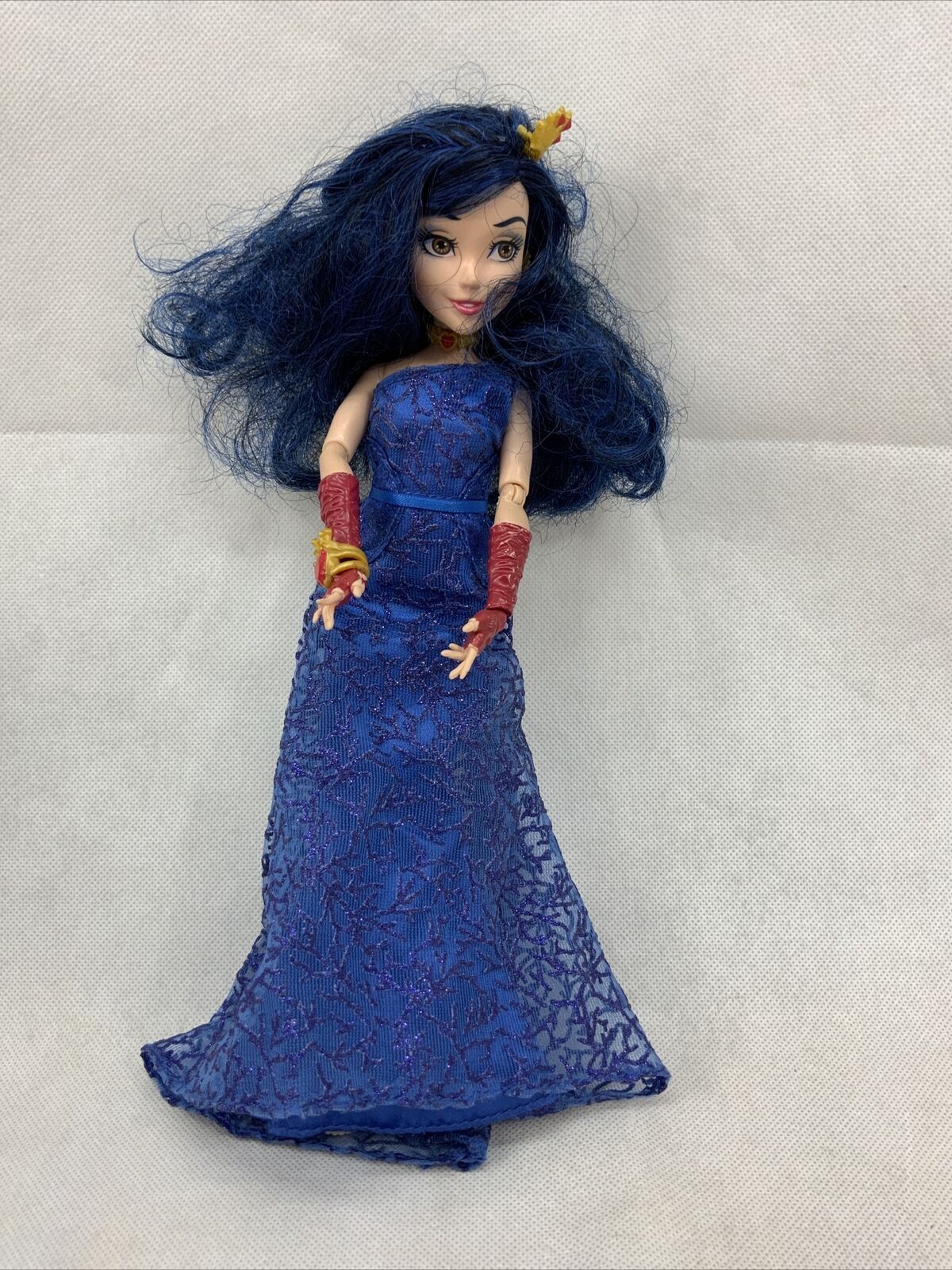 Disney Descendants Doll Evie Isle Of The Lost Royal Yacht Ball Gown Everything Else