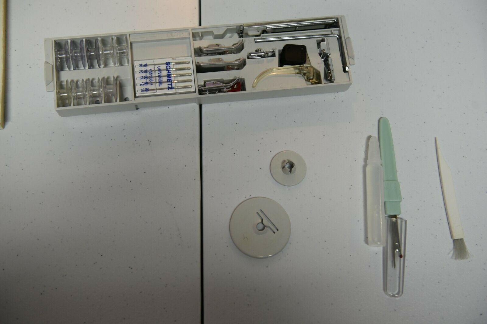 Pfaff Creative 1473 CD Sewing Machine w Manuals, Pedal,Cover