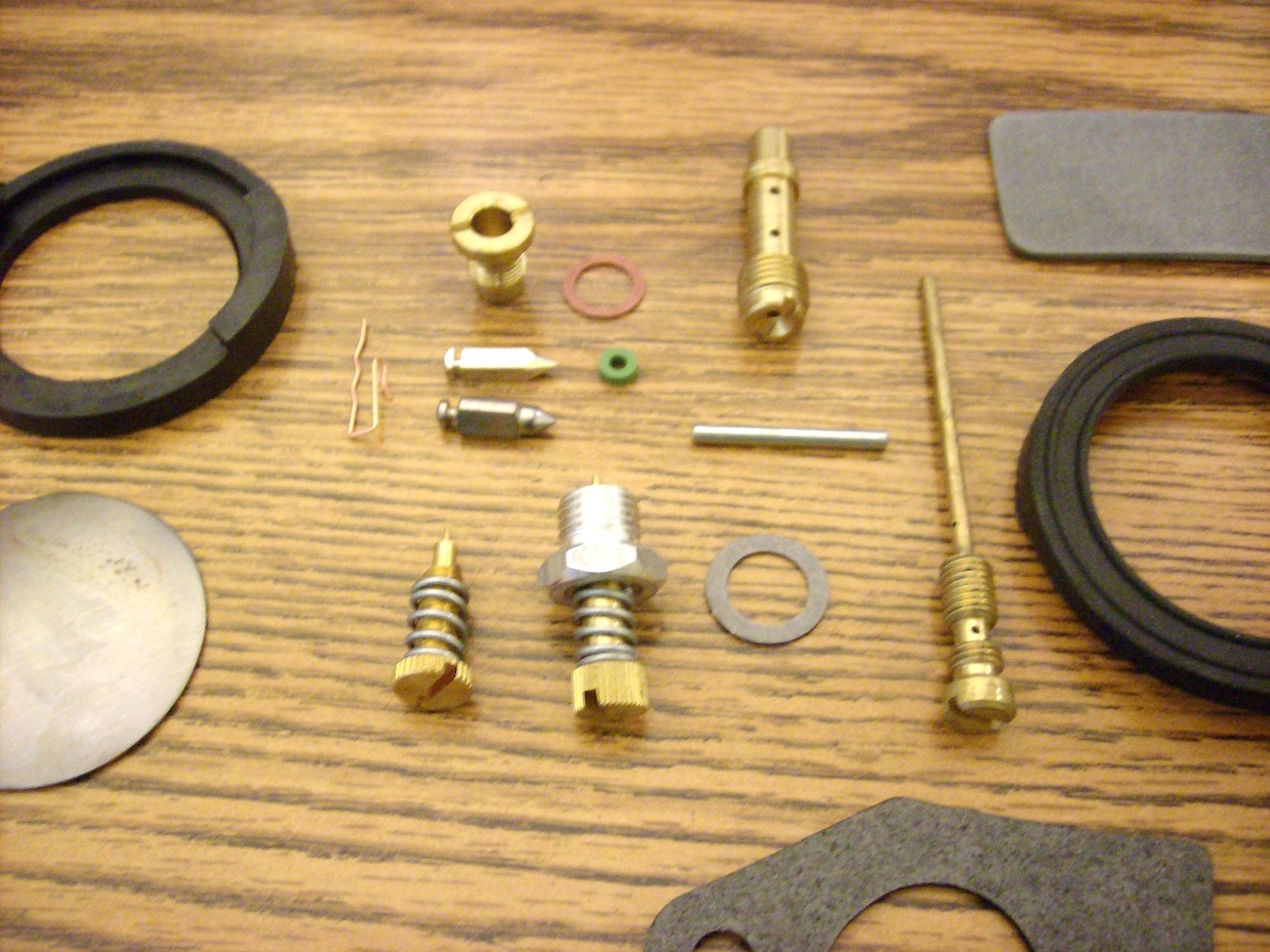 Briggs and Stratton carb carburetor repair rebuild kit 394698 / 299852 Parts & Accessories