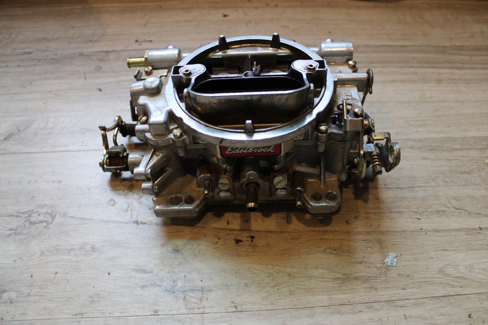Edelbrock 500 cfm, Carburetor, electric choke, 1404 Carburetors