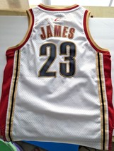Reebok NBA Lebron James jersey Cavaliers #23 Boys Size M 10-12 Mesh White 2003 - $47.45