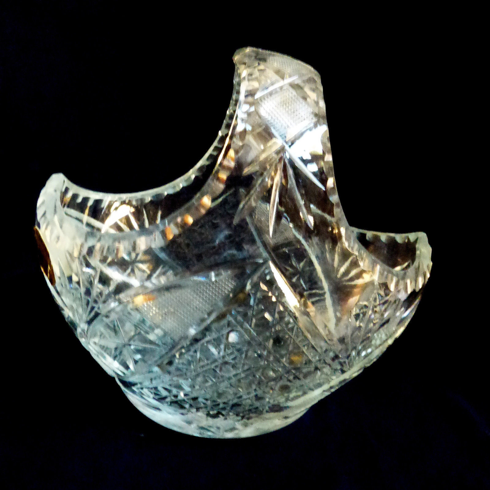 VTG Block Cut Clear Full Lead Crystal Basket Handle made in Poland