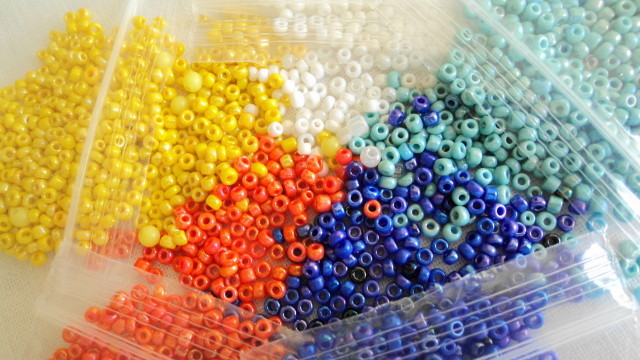 Primary image for Five pack of seed beads-800 each of White Yellow Blue Orange Turquoise Free Ship